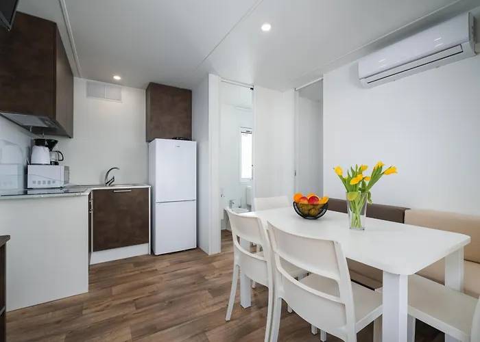 Campsite Mobile Homes Adriamar - Fkk Nudist Solaris Porec
